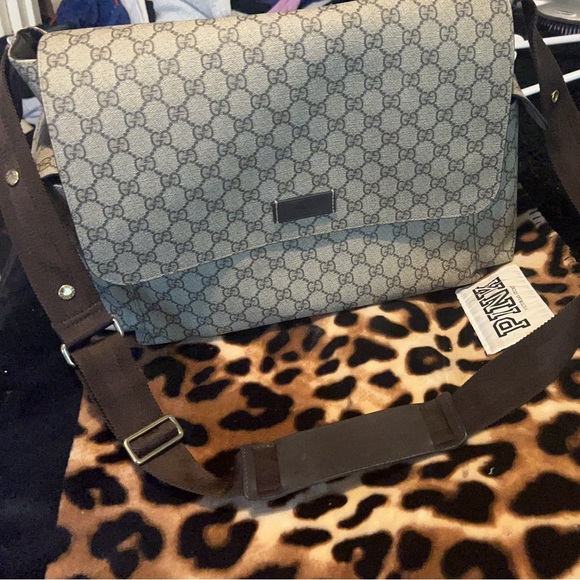 AUTHENTIC GUCCI BAG - Picture 16 of 16